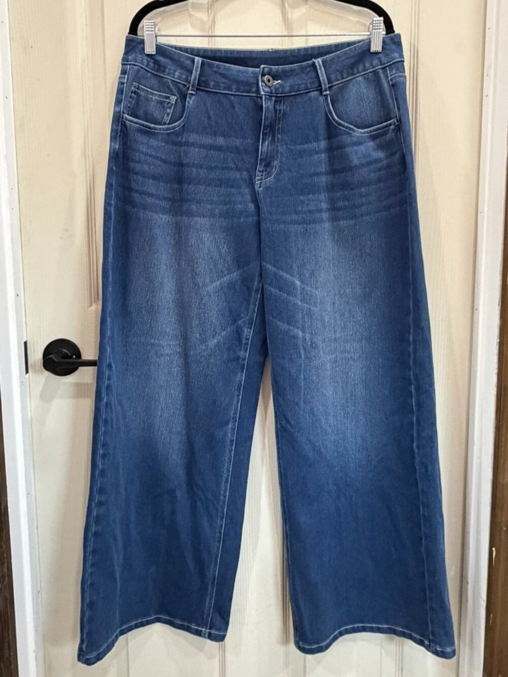 Halara Wide‑Leg Jeans — Size Large